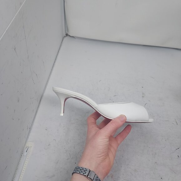 CHRISTIAN LOUBOUTIN Me Dolly Leather White Mule Sandal - Picture 3 of 10